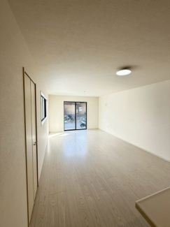 宝塚市末成町2期１号棟新築戸建ての画像