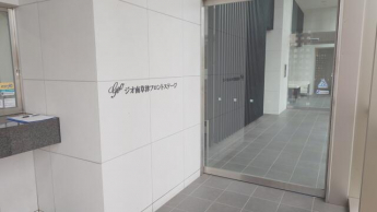 マンション玄関