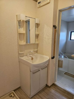 【洗面所】