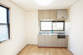 【居間・リビング】