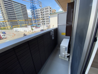 【バルコニー】