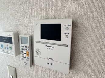 モニター付きインターホンです
