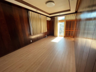 【居間・リビング】