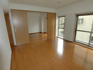 【居間・リビング】