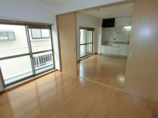 【居間・リビング】