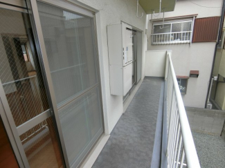 【バルコニー】