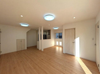 松山市越智２丁目の新築一戸建ての画像