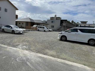 駐車場入口の北西側から撮影♪
