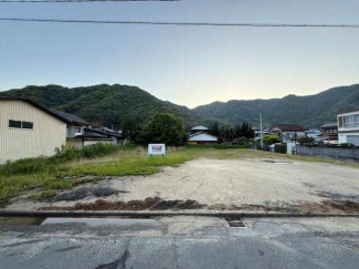敷地はゆったり約２１９坪ございますので、住宅はもとより事業用