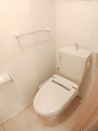 シャワートイレです