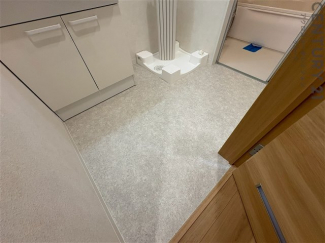 衣服の収納や脱ぎ着や整理整頓がしやすく、湿った衣類を乾燥させるスペースがありカビや臭いの発生を防ぎます。床の汚れを他の部屋に持ち込まず清潔を保つことができます。また快適な入浴環境の整備にも役立ちます。