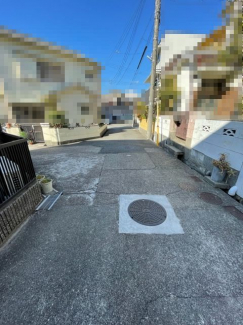 【前面道路含む現地写真】