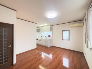 【リフォーム済】ＬＤＫ１１．５帖　キッチンを新品に交換済。