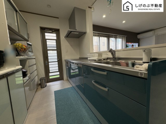 キッチンは大容量の収納スペースが確保されたつくりになっています。