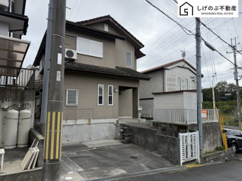 7LDKの広々とした家
駐車2台可