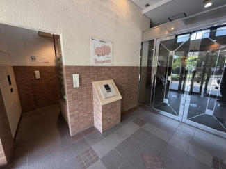 【エントランス】