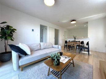 【居間・リビング】