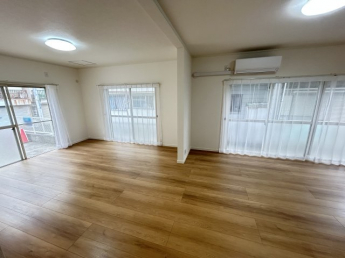 【居間・リビング】