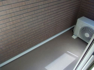 お洗濯にも便利なバルコニー付き