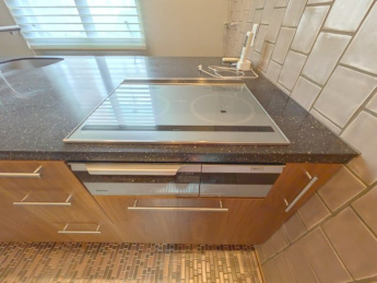 ＩＨコンロ付きです