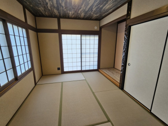 客間としても使える和室です