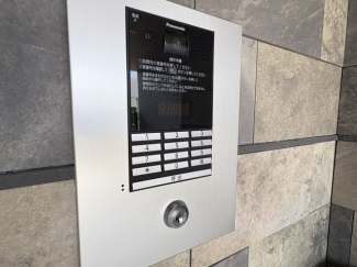 オートロック完備