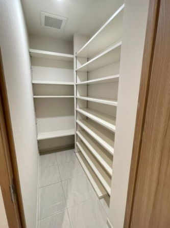 広々お使い頂けるシューズインクローゼット♪