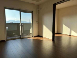 ロイヤルガーデン千舟町の画像