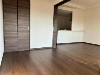 ロイヤルガーデン千舟町の画像