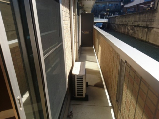 【バルコニー】