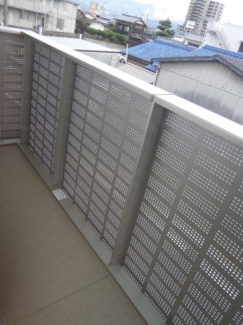 【バルコニー】