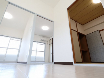 【居間・リビング】