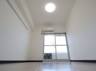 洋室エアコン1基目