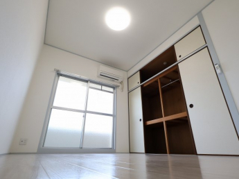 洋室エアコン２基目