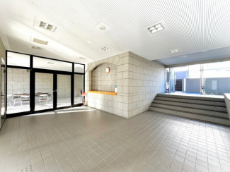 【エントランス】