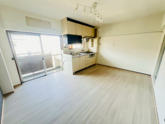 【居間・リビング】