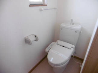 コンパクトで使いやすいトイレです