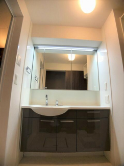 洗髪洗面化粧台