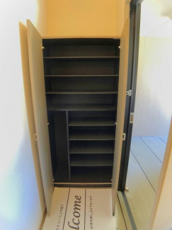 シューズボックス