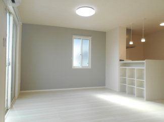 【居間・リビング】