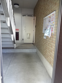 【エントランス】