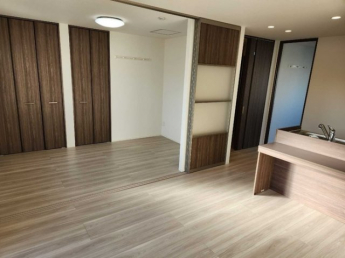 【居間・リビング】