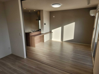 【居間・リビング】