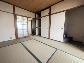 フローリングだけでなく、和室もあります