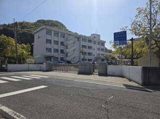 松山市立津田中学校まで900m