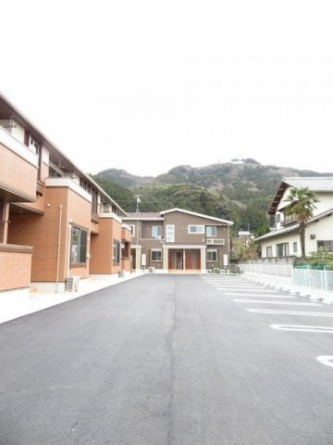 駐車場に車を止められます