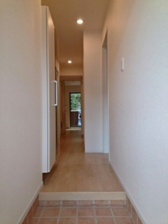 シンプルで使いやすい玄関です