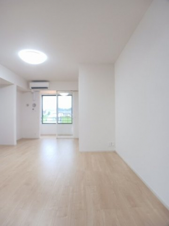 明るい室内です