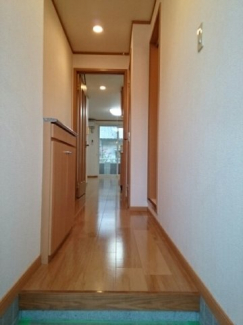 シンプルで使いやすい玄関です