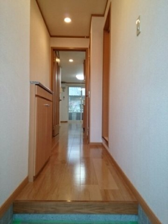 シンプルで使いやすい玄関です